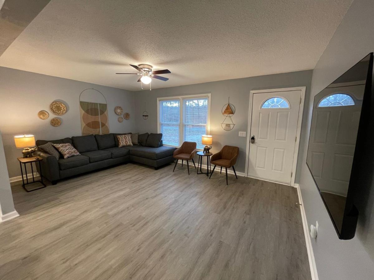 Remodeled Cottage With Sunroom Manchester Bagian luar foto