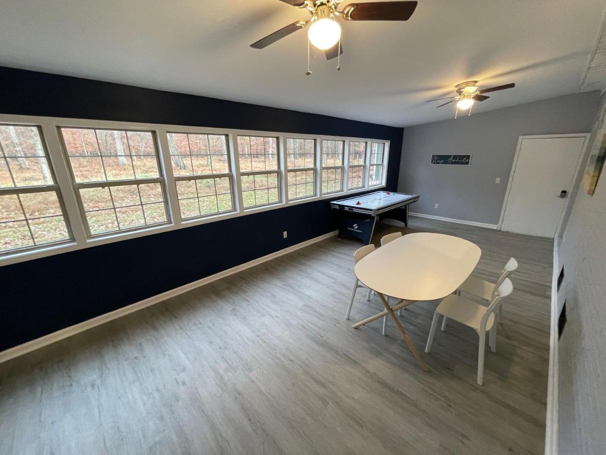 Remodeled Cottage With Sunroom Manchester Bagian luar foto